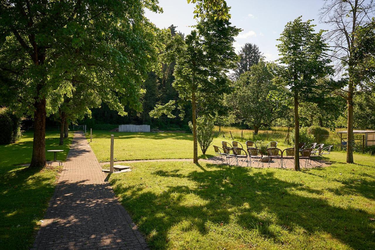 Gaestehaus St Theresia Bodensee Eriskirch Exterior photo