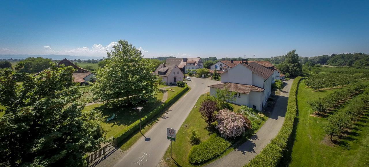 Gaestehaus St Theresia Bodensee Eriskirch Exterior photo