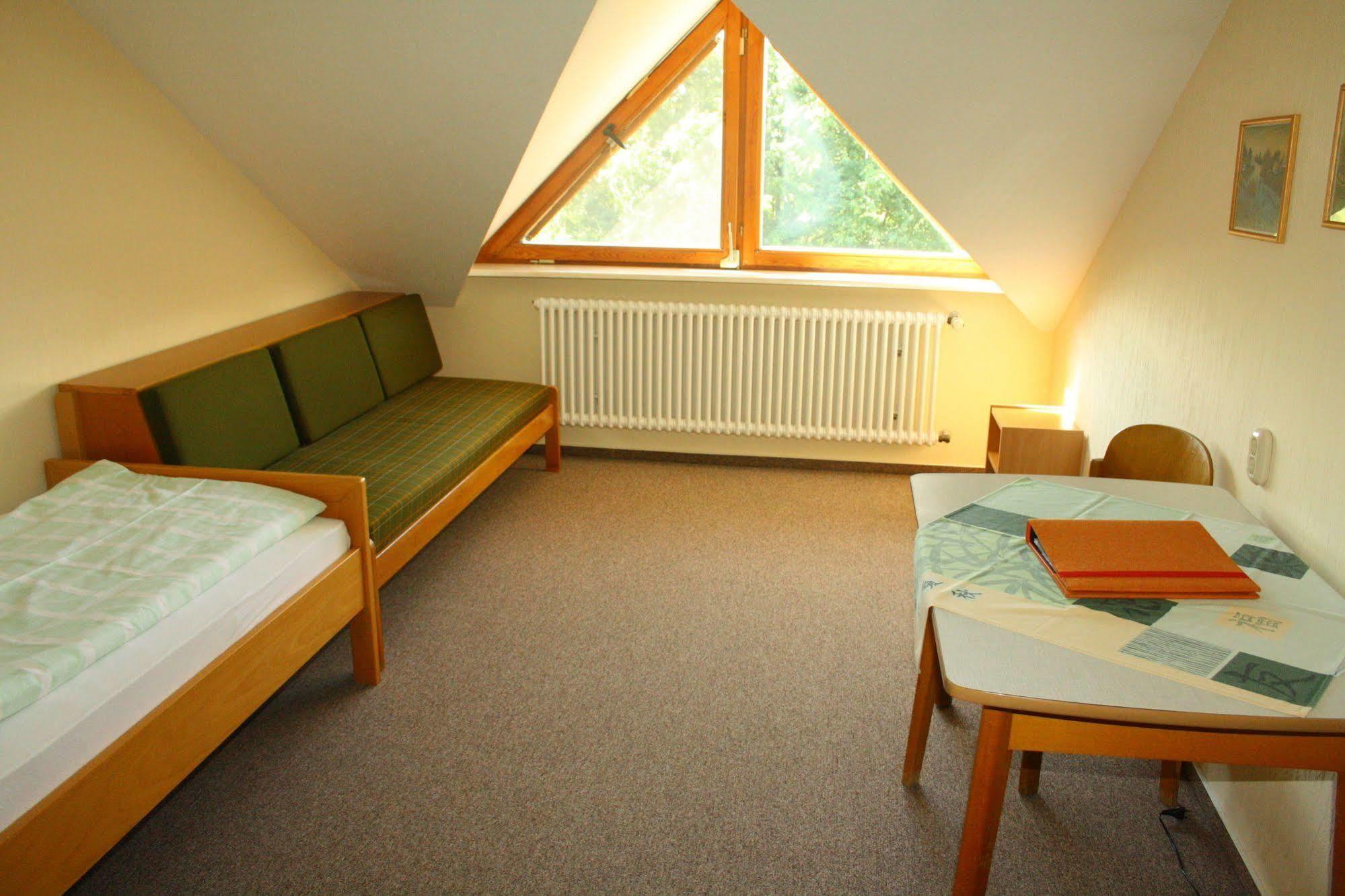 Gaestehaus St Theresia Bodensee Eriskirch Exterior photo